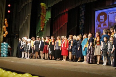 Гимназия №50 получила поздравления с юбилеем